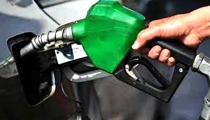 حکومت نے پیٹرولیم مصنوعات کی نئی قیمتوں کا اعلان کر دیا