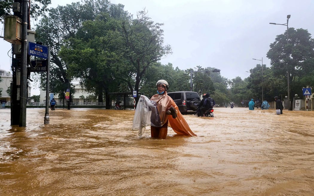 Vietnam, floods due to continuous rains