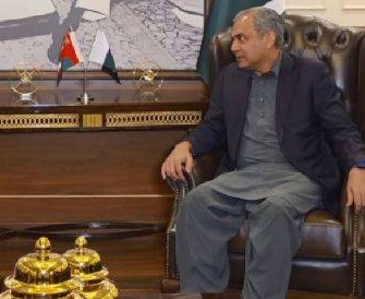 وفاقی وزیرِ داخلہ محسن نقوی کی مسقط میں عمان کے شاہی وزیر جنرل سلطان بن محمد النعمانی سے ملاقات، پاکستانی شہریوں کے ویزا مسائل کے حل اور باہمی تعاون کے فروغ سے متعلق امور پر تبادلہ خیال