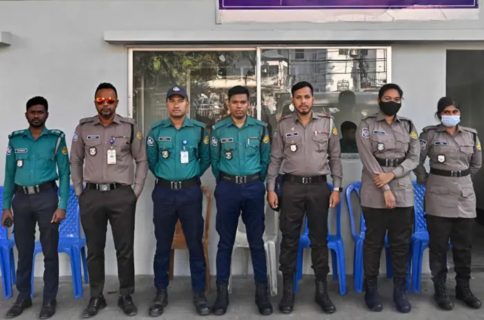بنگلہ دیش میں پولیس پر عوام کا اعتماد بحال کرنے کی کوشش ، نیا یونیفارم متعارف