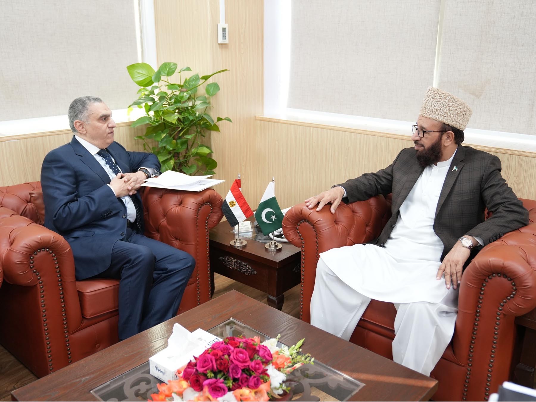 وفاقی وزیر مذہبی امور سے مصر کے سفیر کی ملاقات، بین المذاہب ہم آہنگی کے فروغ پر تبادلہ خیال