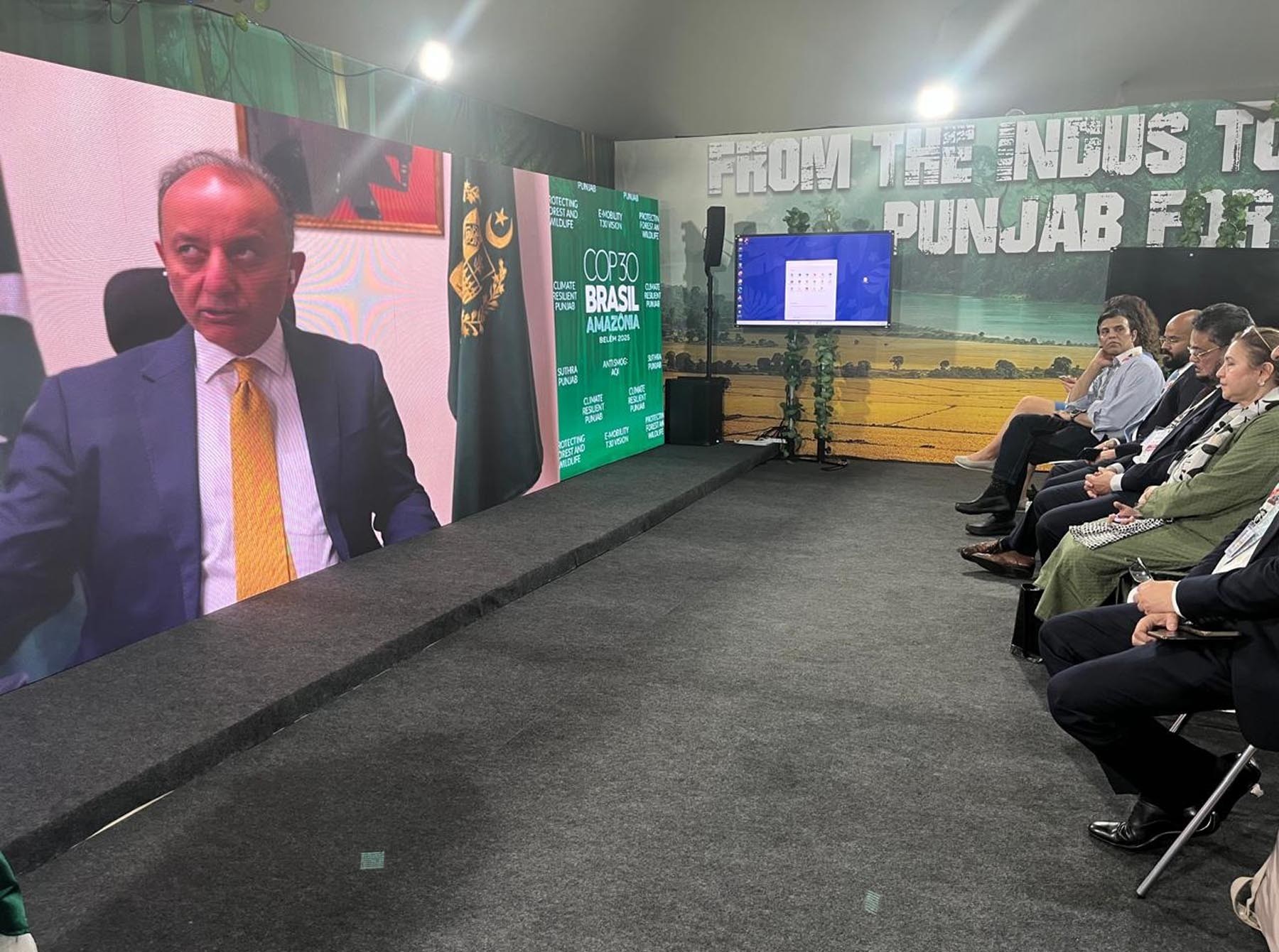 پاکستان نے اپ سکیلنگ گرین پاکستان پروگرام کے تحت جنگلات کی بحالی، شجرکاری کے فروغ اور ماحولیاتی نظام کو مضبوط بنانے کے لیے نمایاں کامیابیاں حاصل کی ہیں، ڈاکٹرمصدق ملک