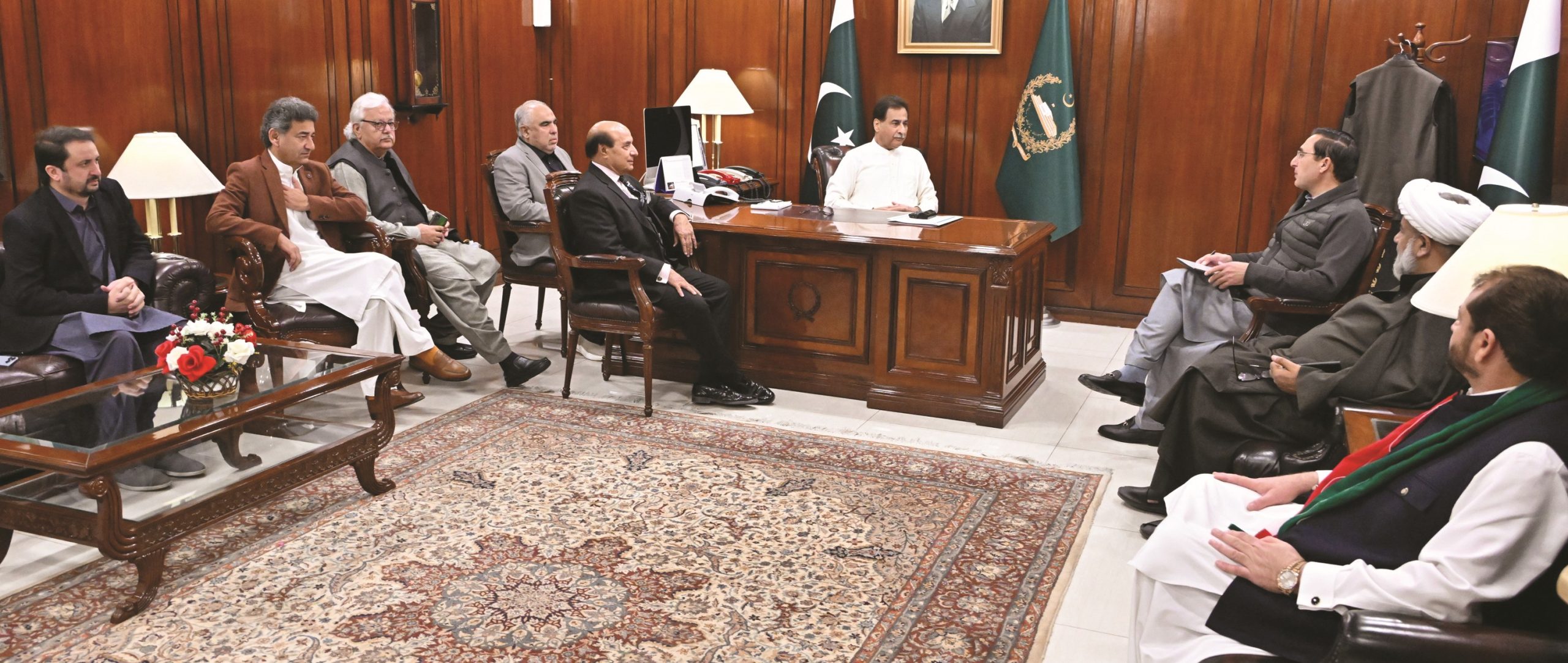 سپیکر قومی اسمبلی سردار ایاز صادق سے اپوزیشن کے سینیٹرز اور ایم این ایز کی ملاقات، جماعتی اختلافات کے باوجود پارلیمانی بھائی چارے اور مفاہمت کے جذبے کو تقویت دینے پر زور دیا گیا