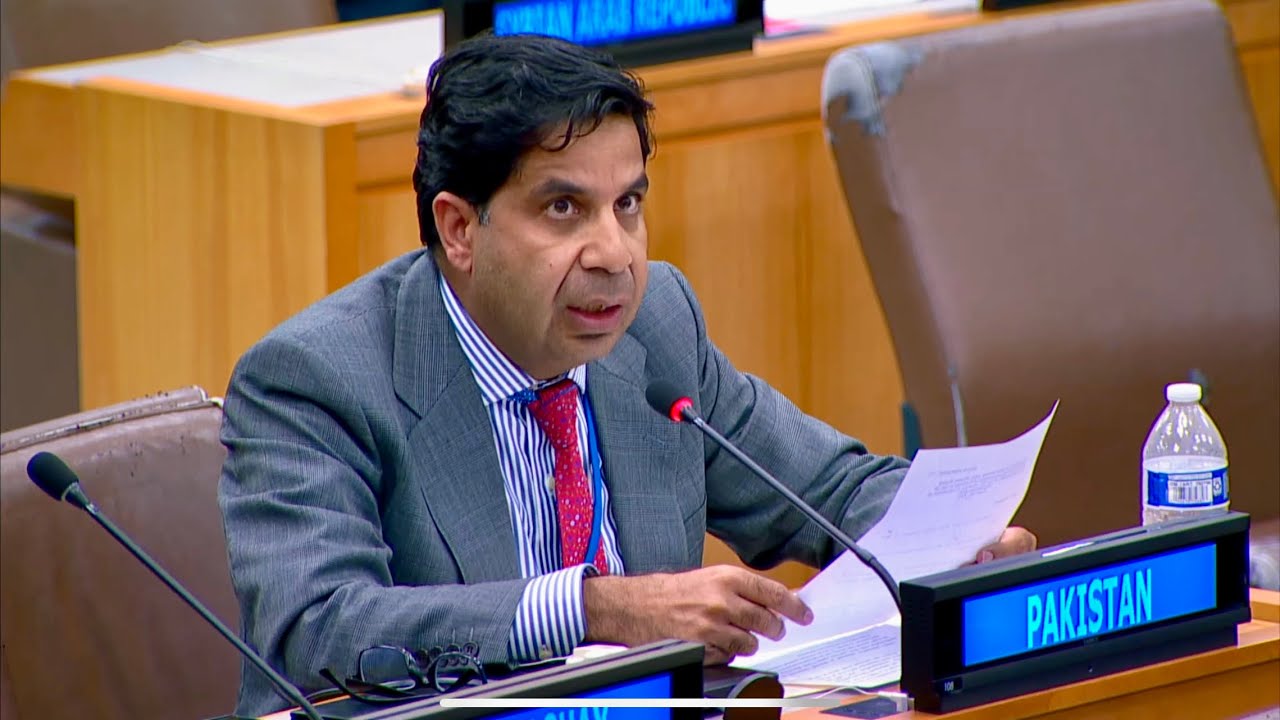قابض طاقتوں کی جانب سے حقائق کو مسخ کر کے جبر کو جائز قرار دینے کے لئے غلط معلومات کے استعمال کے رجحان کا مقابلہ کرنے کی ضرورت ہے، پاکستان