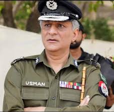 آئی جی پنجاب کی مصورِ پاکستان علامہ محمد اقبال کے یومِ پیدائش پر مزارِ اقبال پر حاضری