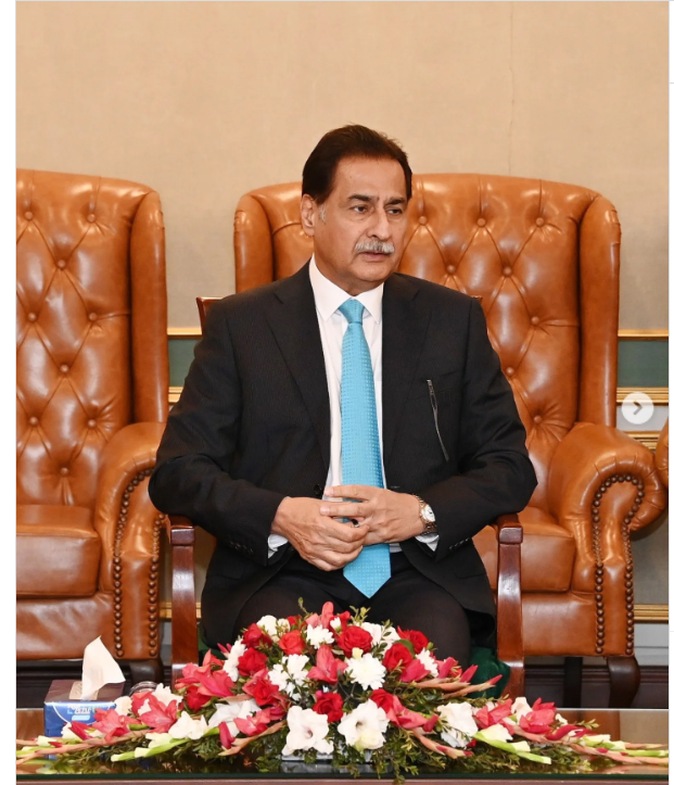 سپیکر قومی اسمبلی سردار ایاز صادق کی بولیدہ میناز، تربت میں فتنہ الہندوستان کی جانب سے گھر پر حملہ کر کے ایک ہی خاندان کے 6 افراد کو بہیمانہ طریقے سے قتل کرنے اور جلانے کی مذمت