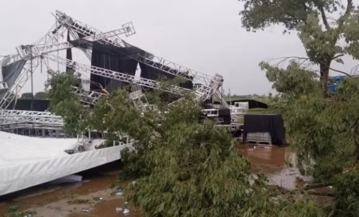 metal structure collapses