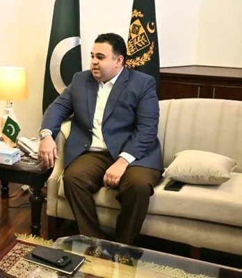 وزیر مملکت و وزیر اعظم کے معاون خصوصی برائے ڈیجیٹل میڈیا فہد ہارون کی منیٰ میں ملائیشیا کے وزیر داخلہ سیف الدین ناسیتیون اسماعیل سے ملاقات