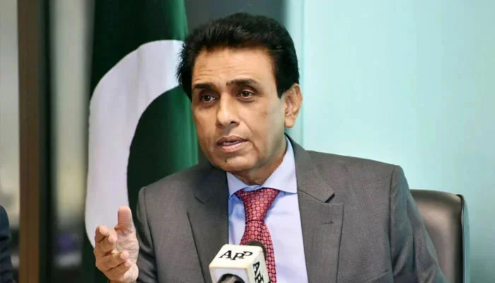 وفاقی وزیر ڈاکٹر خالد مقبول صدیقی نے اسلام آباد میں ’’نو چائلڈ لیفٹ بیہائنڈ‘‘ مہم کا آغاز کر دیا