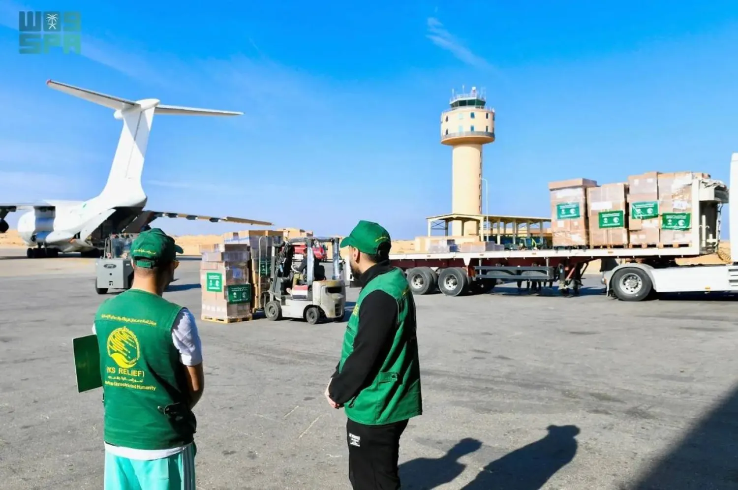سعودی عرب نے غزہ کو 73 طیاروں ، 8 بحری جہازوں کے ذریعے 7,670.74 ٹن امدادی سامان فراہم کیا، کے ایس ریلیف