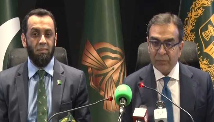 پی آئی اے کی نجکاری سے کارکردگی میں بہتری ، سرمایہ کاری میں اضافہ ہوگا،ادارے کا بڑا اثاثہ اس کے روٹس ہیں، مشیرنجکاری محمد علی کی پریس کانفرنس