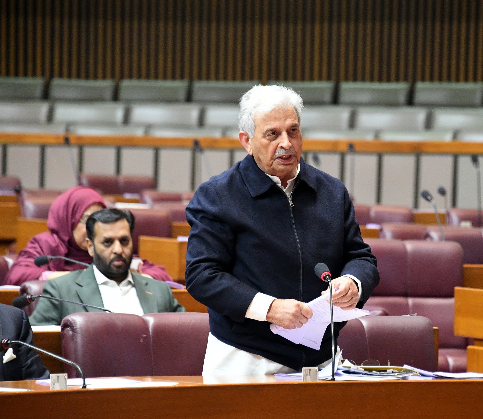 حکومت زرعی پیداوارمیں اضافہ کیلئے جامع اقدامات اٹھارہی ہے، وفاقی وزیرقومی غذائی تحفظ وتحقیق راناتنویرحسین کاقومی اسمبلی میں وقفہ سوالات کے دوران جواب