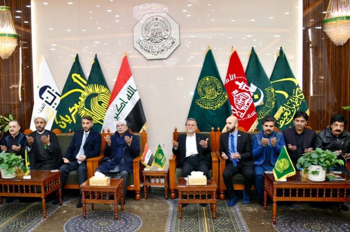 صدر مملکت آصف علی زرداری کی نجف میں حضرت علی رضی الّلہ عنہ کے روضۂ مبارک پر حاضری ، فاتحہ خوانی کی اور امتِ مسلمہ کے امن، اتحاد و ہم آہنگی کے لیے دعا کی صدر مملکت آصف علی زرداری کی نجف میں حضرت علی رضی الّلہ عنہ کے روضۂ مبارک پر حاضری ، فاتحہ خوانی کی اور امتِ مسلمہ کے امن، اتحاد و ہم آہنگی کے لیے دعا کی