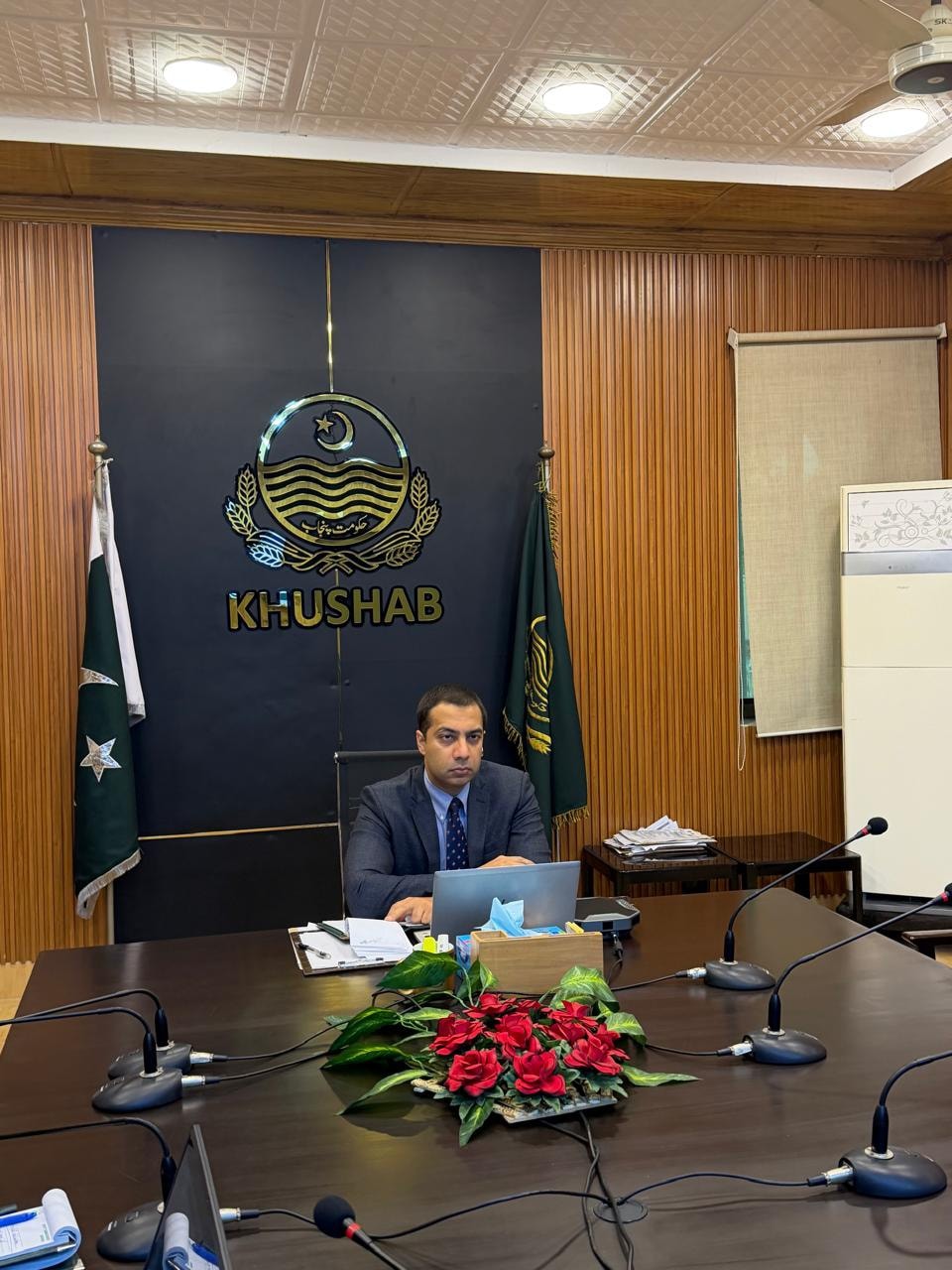 ڈپٹی کمشنر خوشاب کا سفاری پارک جوہرآباد کا دورہ،جانوروں کی دیکھ بھال ،رہائش ودیگرسہولیات کا جائزہ لیا