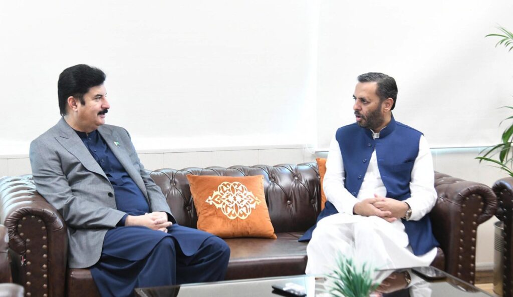گورنر خیبرپختونخوا فیصل کریم کنڈی کی وفاقی وزیر صحت مصطفیٰ کمال سے ملاقات، صحت کے شعبے کو درپیش چیلنجز اور جاری اقدامات پر تبادلہ خیال