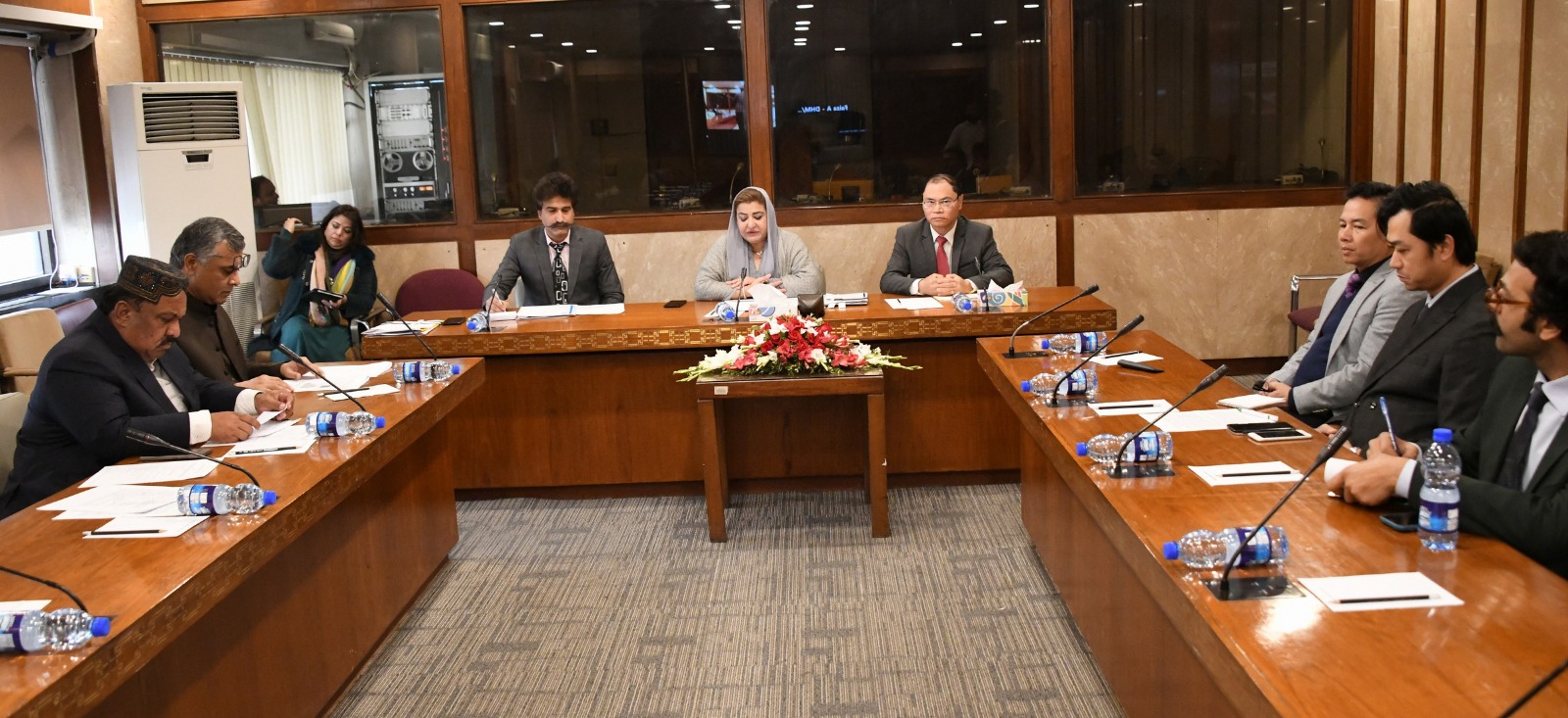 پاکستان-ویتنام پارلیمانی فرینڈ شپ گروپ کا اہم اجلاس، دوطرفہ تجارت اور پارلیمانی روابط بڑھانے پر اتفاق