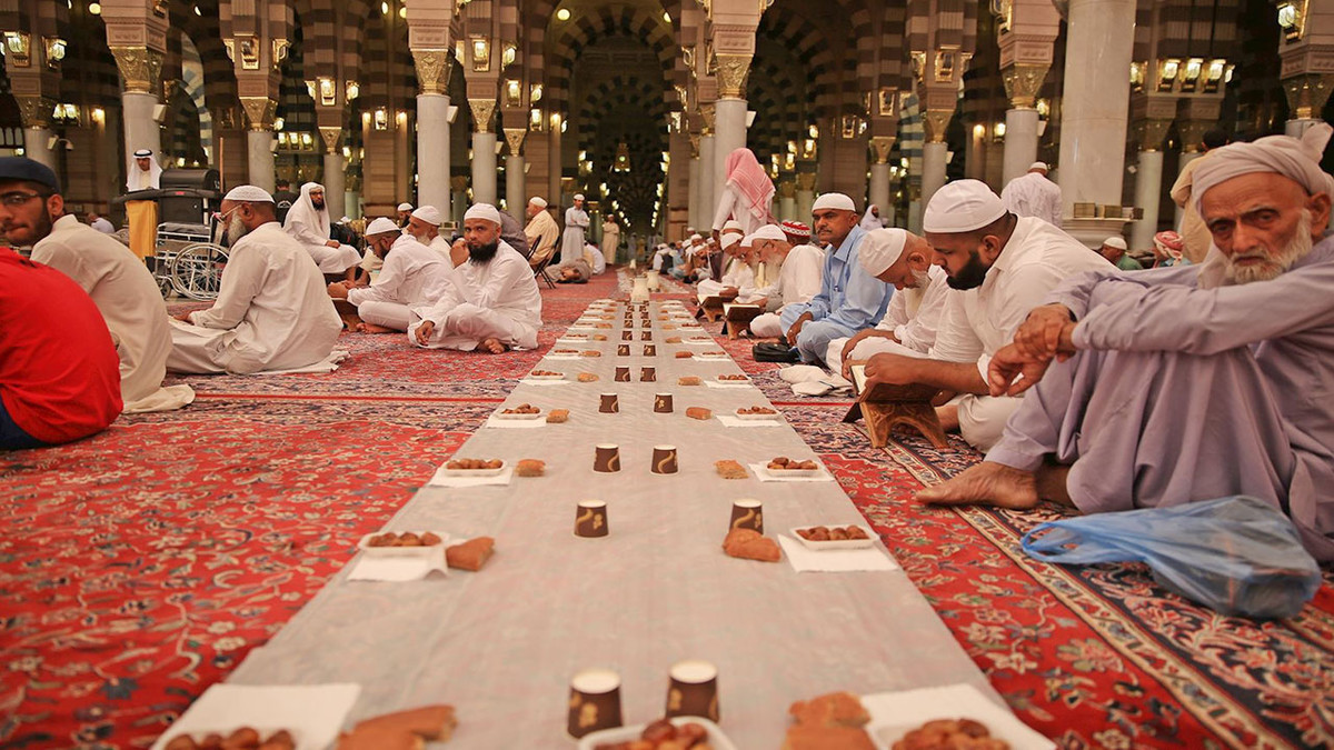 Iftar table
