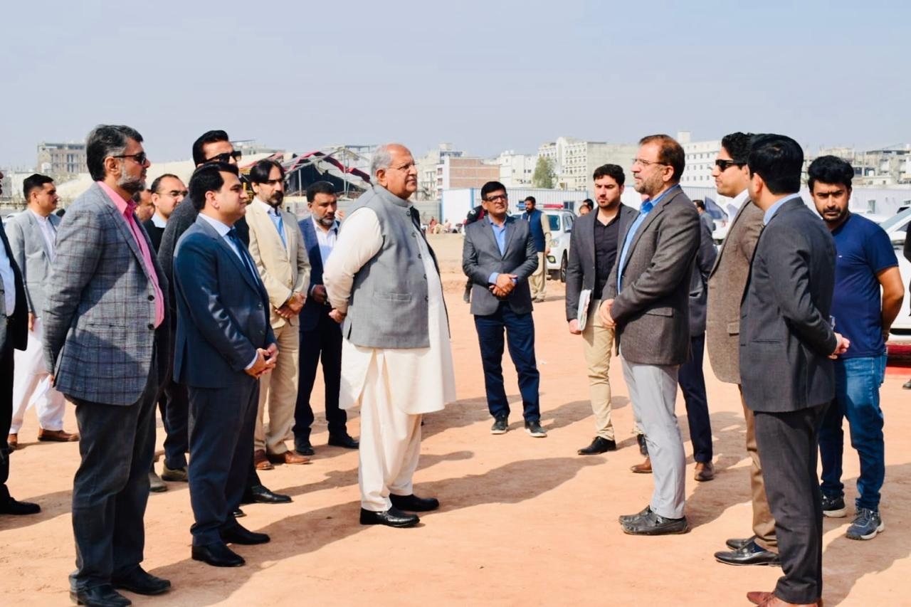 وفاقی وزیر برائے ہاؤسنگ اینڈ ورکس میاں ریاض حسین پیرزادہ کا مارگلہ آرچرڈ ہاؤسنگ سکیم کا دورہ، منصوبے کی پیشرفت کا تفصیلی جائزہ لیا، ترقیاتی کاموں میں تیزی لانے کی ہدایت کی