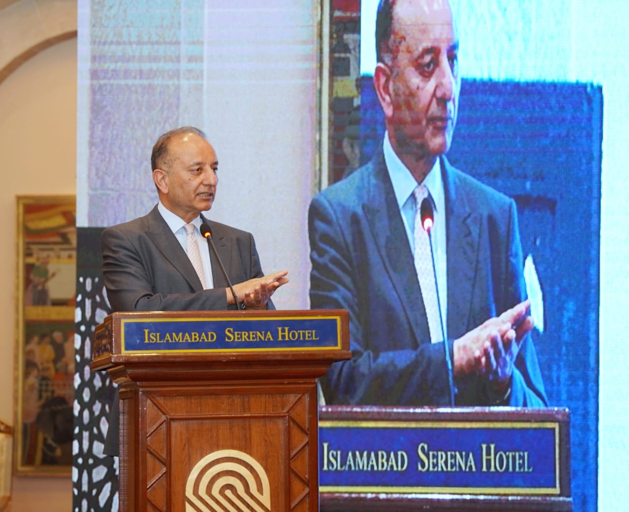 Dr. Mosaddiq Malik