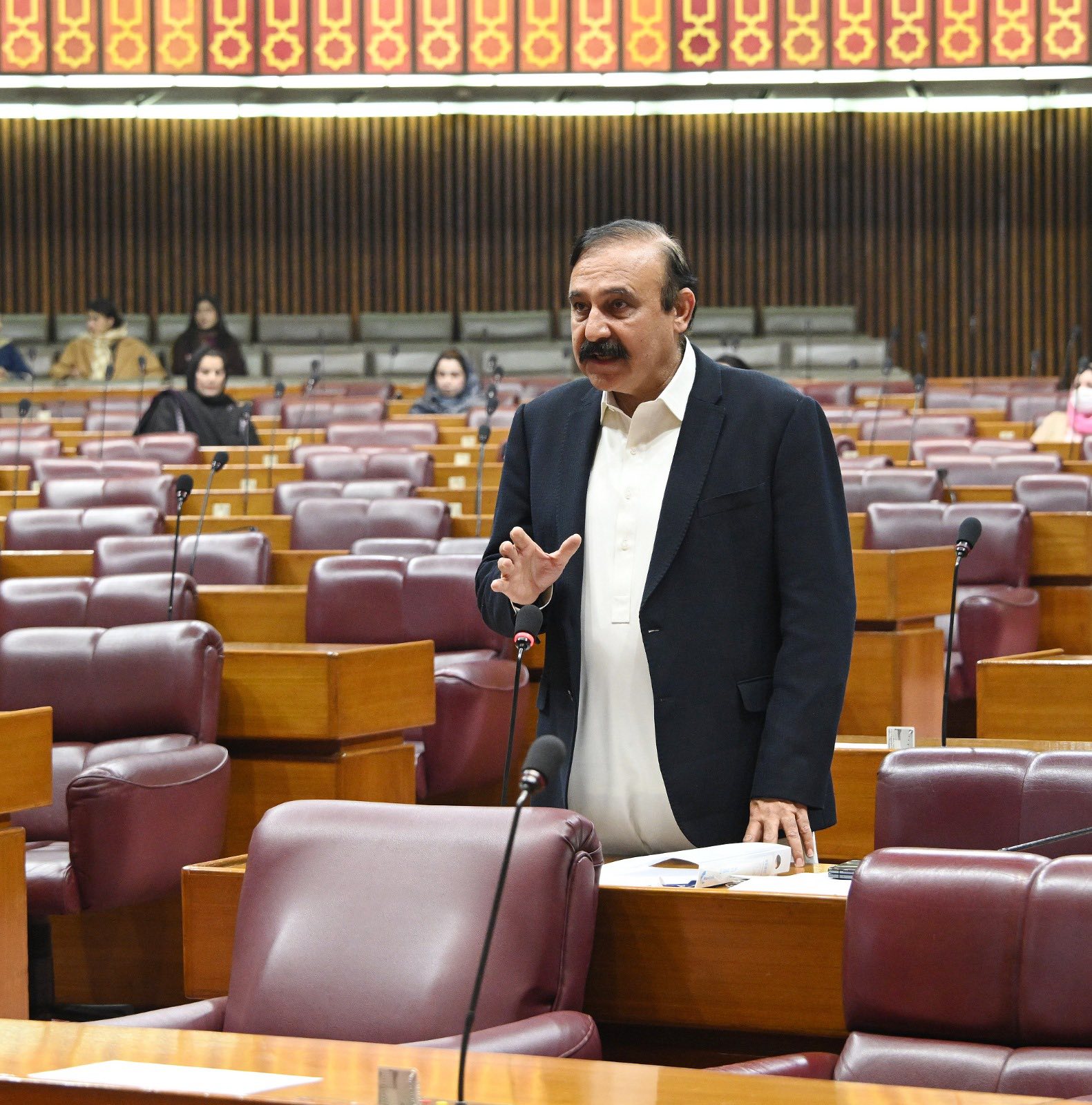 کالعدم ایکشن کمیٹی نے جان بوجھ کر کاروبار زندگی متاثر کر کے مذاکرات کے دروازے خود بند کئے ہیں، طارق فضل چوہدری