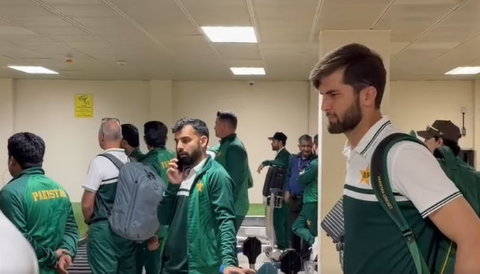 قومی کرکٹ ٹیم ٹی ٹونٹی ورلڈ کپ میں شرکت کیلئے سری لنکا پہنچ گئی