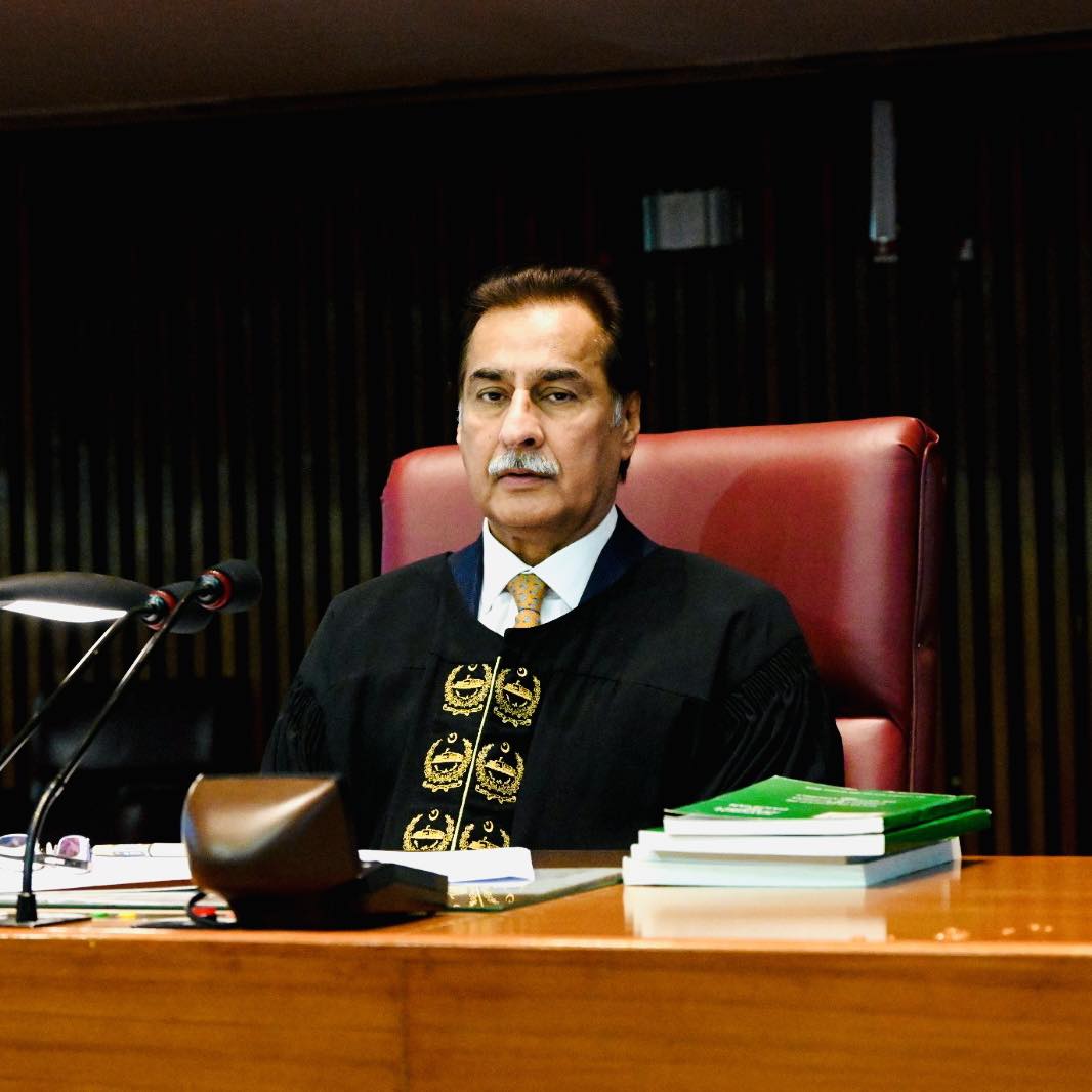 سپیکر قومی اسمبلی سردار ایاز صادقن کی کرک میں ایف سی کے قلعے پر دہشتگردوں کے کواڈ کاپٹر ڈرون حملے کی شدید الفاظ میں مذمت