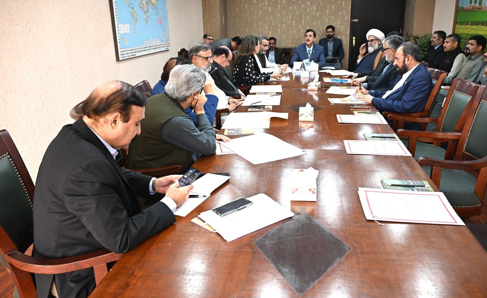 چیئرمین سینیٹ سید یوسف رضا گیلانی کی زیر صدارت ہاؤس بزنس ایڈوائزری کمیٹی کا اجلاس