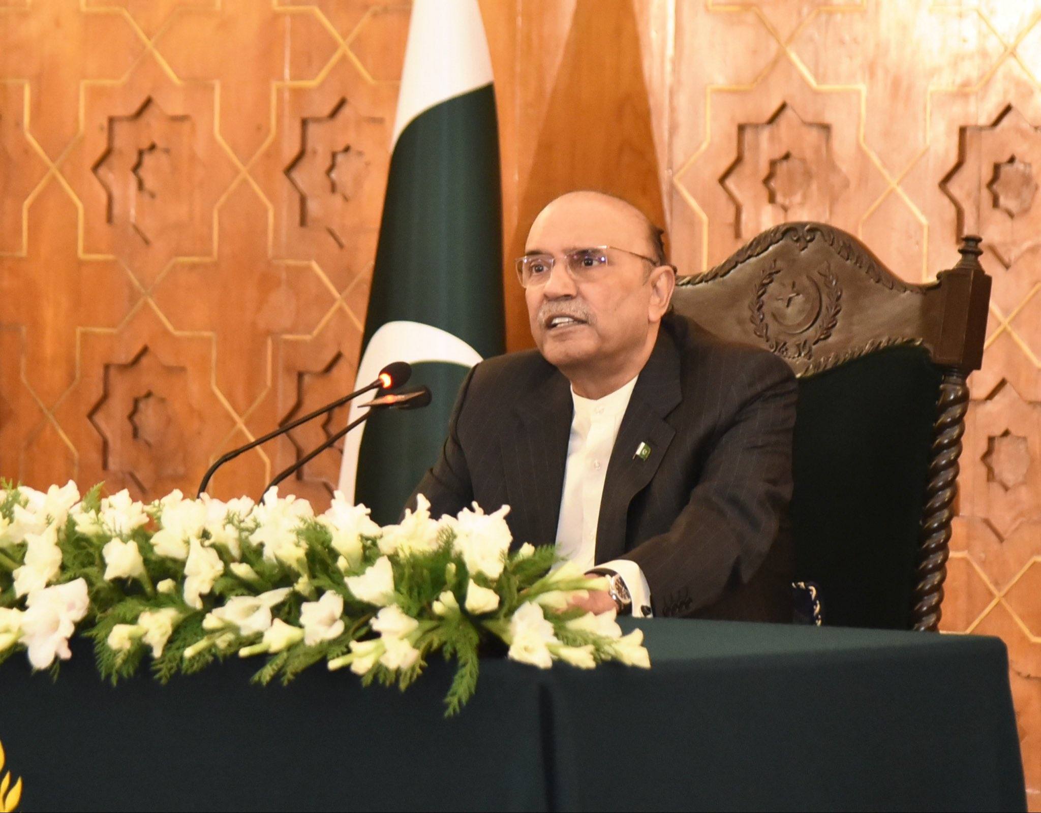 جمہوری مشاورت انصاف، قومی اتحاد اور ترقی کا سب سے مضبوط ذریعہ ہے،پاکستان اقتصادی دبائو اور سیاسی چیلنجز کا سامنا کر رہا ہے،آصف علی زرداری