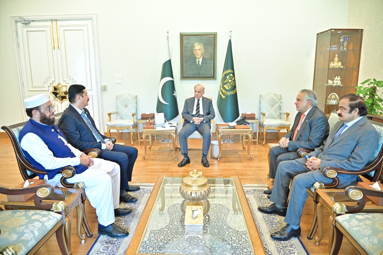 وزیراعظم شہباز شریف سے گورنر خیبر پختونخوافیصل کریم کنڈی کی ملاقات