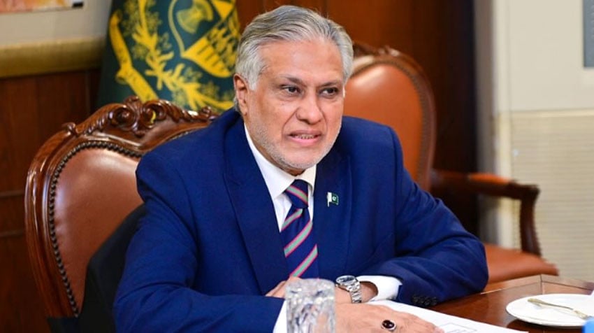 نائب وزیرِ اعظم اسحاق ڈار سے برطانوی ہائی کمشنر جین میریٹ کی ملاقات