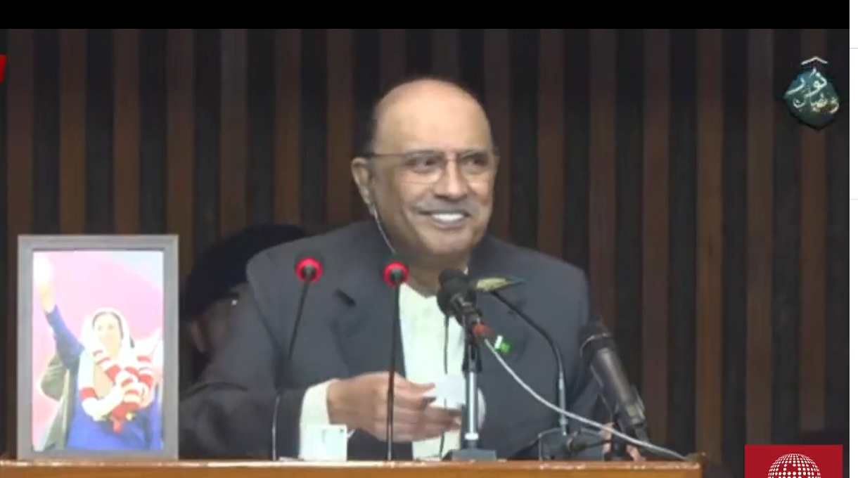 بھارت جنگی میدانوں سے بامعنی مذاکرات کی طرف آئے ورنہ ایک اور ذلت وتوہین آمیز شکست کیلئے تیار رہے، صدرمملکت آصف علی زرداری کاپارلیمان کے مشترکہ اجلاس سے خطاب
