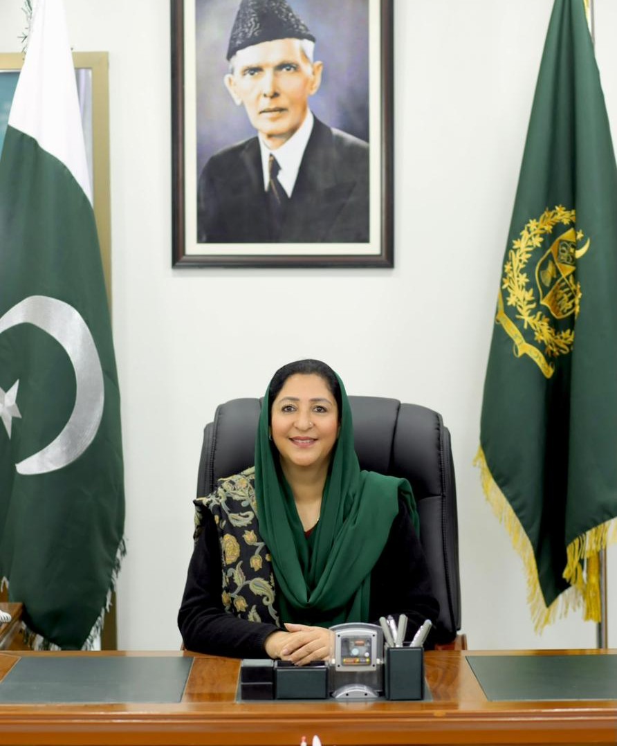 خواتین کو تعلیم کے ذریعے بااختیار بنانا ایک ترقی پسند، جامع اور خوشحال پاکستان کی تعمیر کے لیے ناگزیر ہے، وزیرِ مملکت وجیہہ قمر