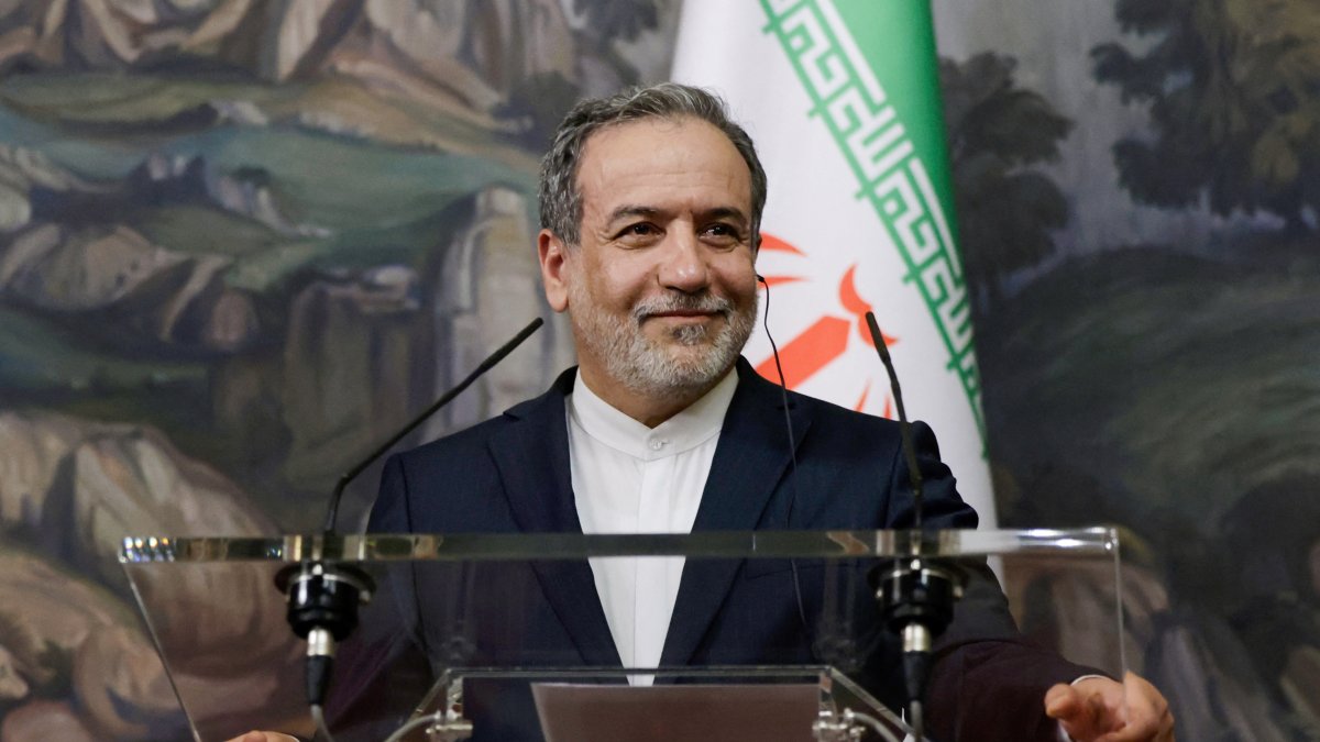 سپریم لیڈر مجتبیٰ خامنہ ای خیریت سے ہیں ، عباس عراقچی