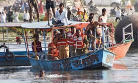 10 killed in boat capsizing in India