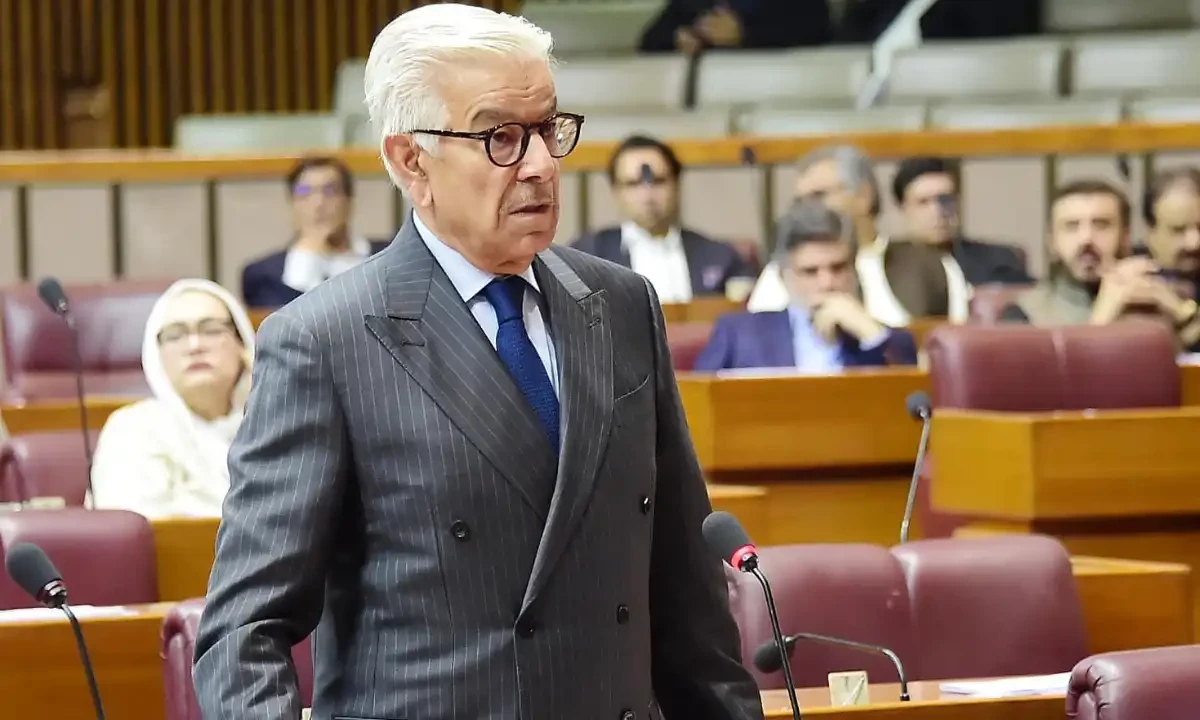 چاروں صوبوں کے وزرائے اعلیٰ کے پاس ہوائی جہازموجود ہیں، وزیردفاع کی قومی اسمبلی میں وضاحت