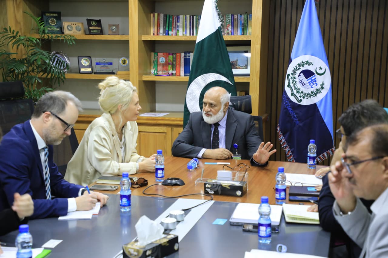 چیئرمین ایچ ای سی ڈاکٹر نیاز احمد سے ناروے کے شناختی مرکز اور ناروین ہیلتھ ڈائریکٹوریٹ کے اعلیٰ سطحی وفد کی ملاقات
