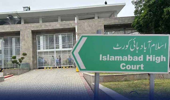 سلام آباد ہائی کورٹ میں آگ پر قابو پانے کے حوالے سے فرضی مشقوں کا انعقاد کیا گیا جس کا مقصد ہنگامی حالات سے نمٹنے کے لئے تیاریوں کو مزید مؤثر بنانا تھا