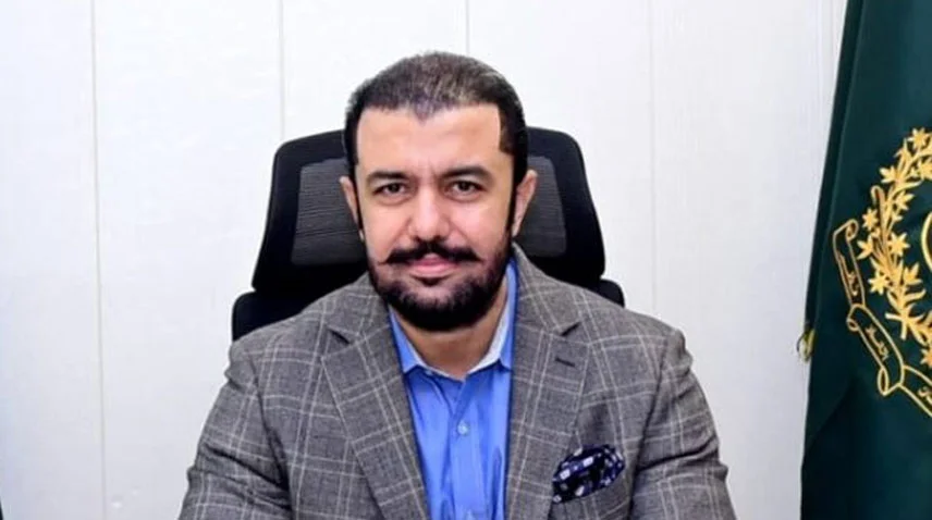 عالمی منڈیوں میں دباؤ اور بین الاقوامی بحرانوں کے باعث پیٹرول اور ڈیزل کی قیمتوں میں اضافہ ہوا ہے، خرم شہزاد