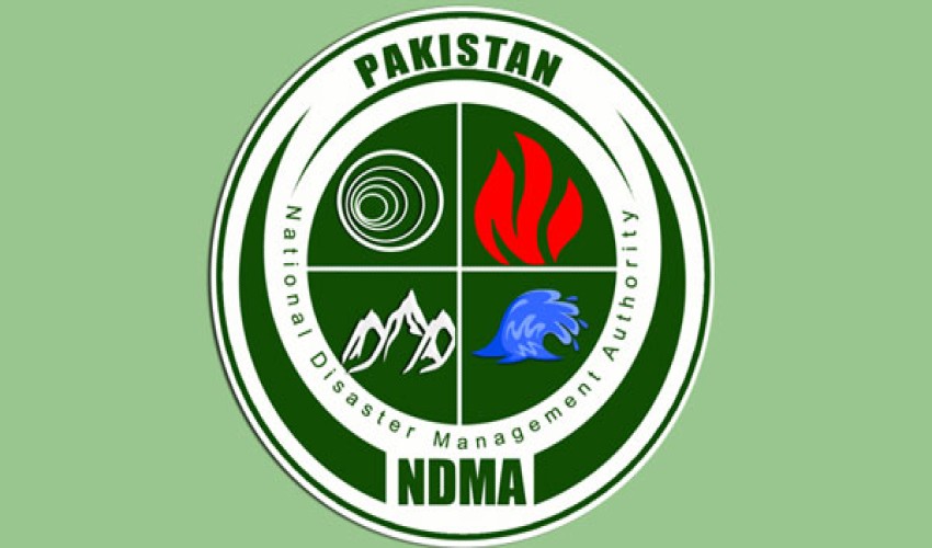 این ڈی ایم اے ہیڈکوارٹرز میں قائم نیشنل ایمرجنسیز آپریشن سینٹر میں ممکنہ خطرات وپیشگی اقدامات کے حوالے سے میڈیا بریفنگ کا انعقاد