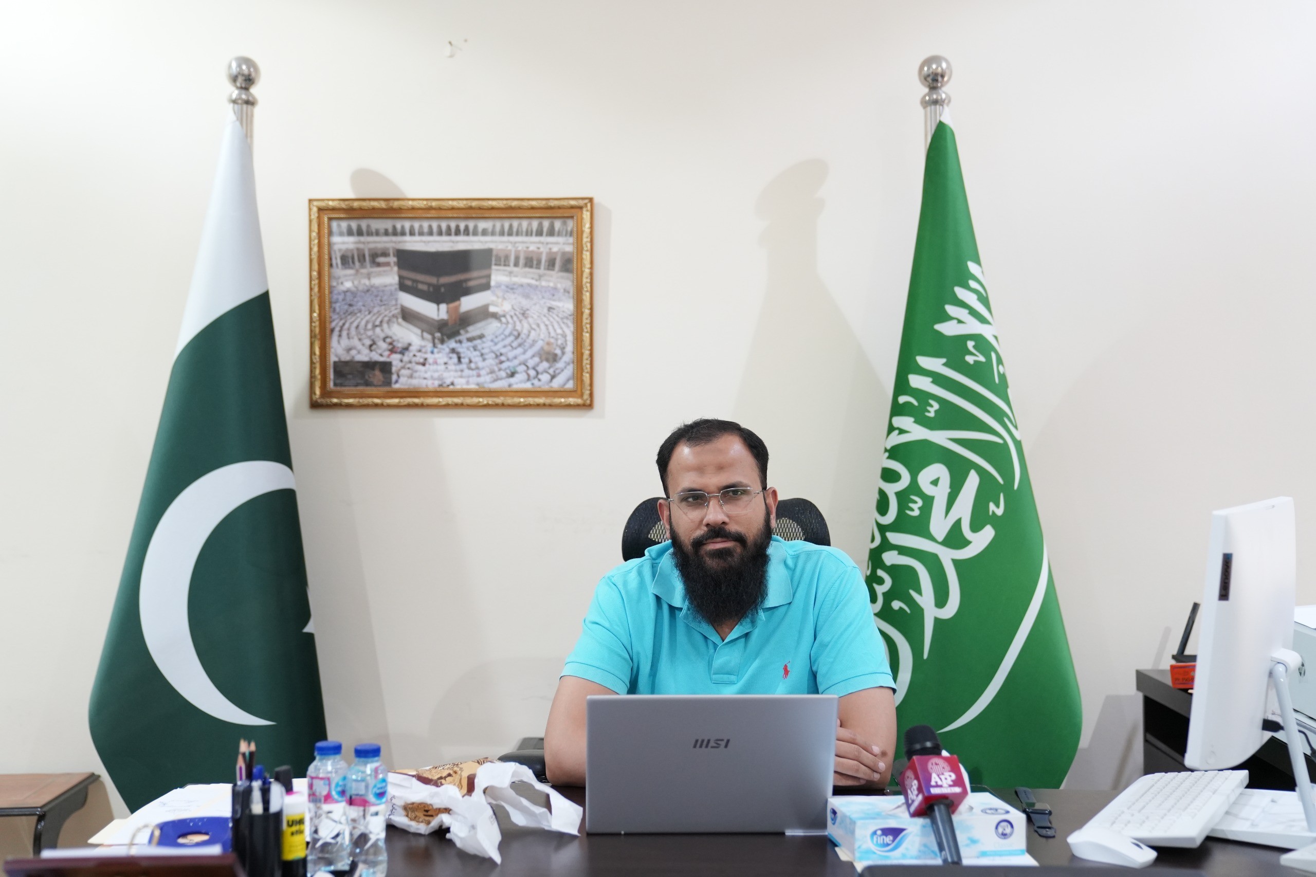 پاکستانی عازمین حج رہائشی مقامات سے نکلتے وقت نسک کارڈلازمی ساتھ رکھیں، ڈائریکٹر حج عارف اسلم رائو