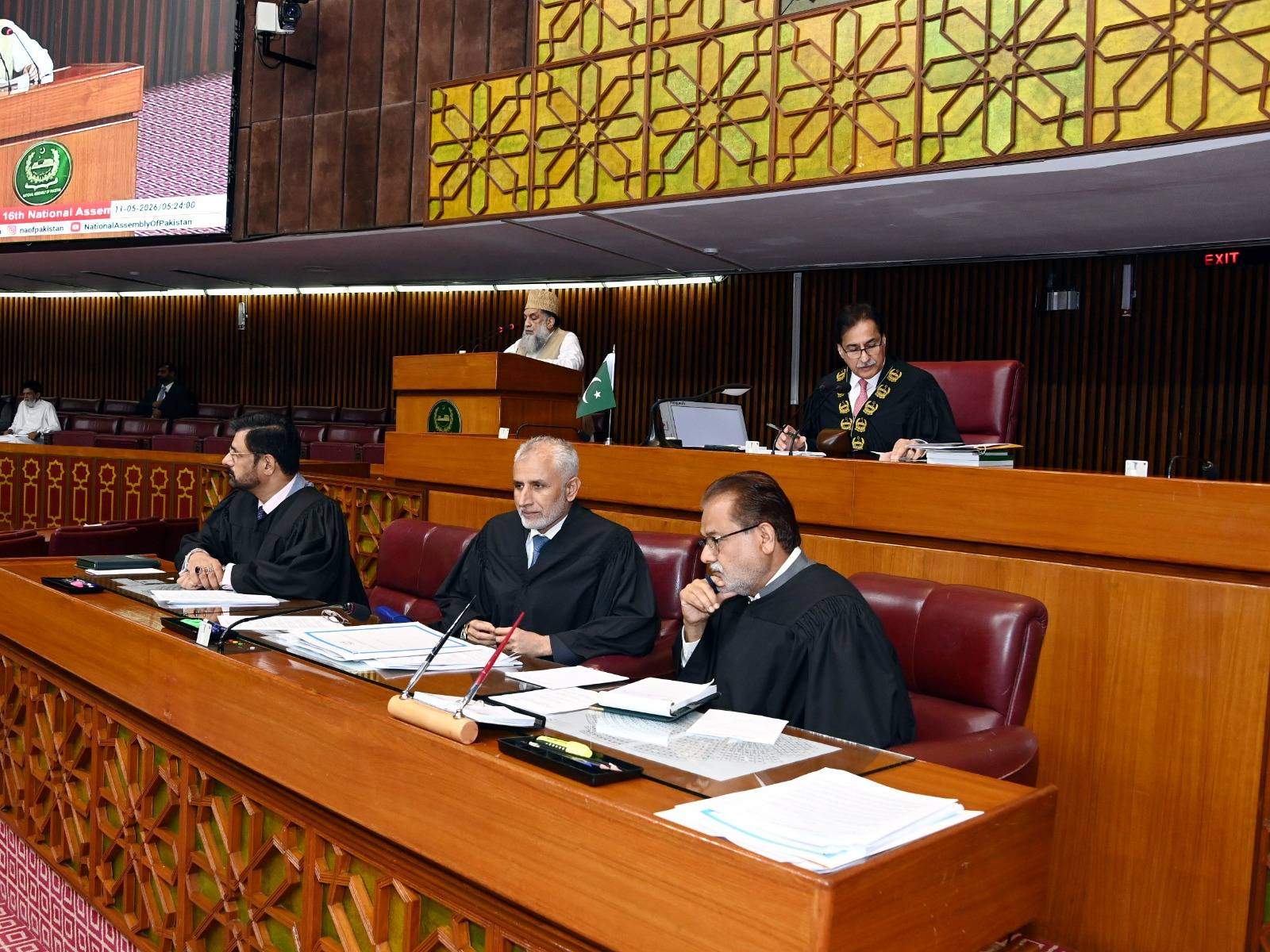 لارڈ میئر برمنگھم کونسلر ظفر اقبال نے قومی اسمبلی کے اجلاس کی کارروائی دیکھی