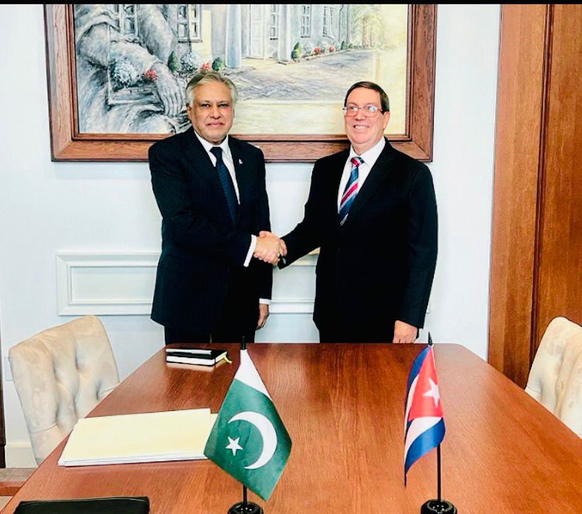 نائب وزیرِاعظم سینیٹر محمد اسحاق ڈارکی نیویارک میں کیوبا کے وزیر خارجہ برونو روڈریگیز پیریلا سے ملاقات