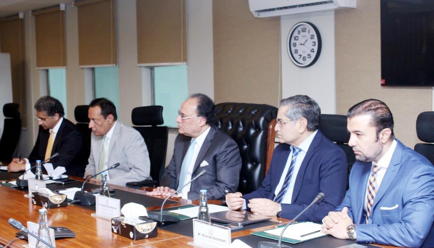 حکومت شفاف، ٹیکنالوجی سے ہم آہنگ اور سہولت فراہم کرنے والا ٹیکس نظام قائم کرنے کیلئے پُرعزم ہے، وفاقی وزیرخزانہ محمداورنگزیب کی آئی کیپ کے وفد سے ملاقات میں گفتگو