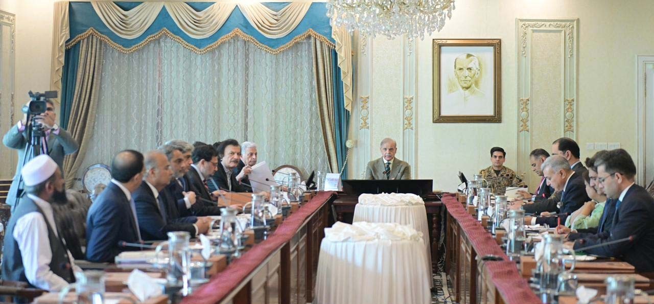 وزیراعظم کی کسانوں کو کھاد کی بروقت فراہمی ہر صورت یقینی بنانے ، وسط ایشیائی ممالک سے کھاد کی متبادل فراہمی کی منصوبہ بندی کی ہدایت