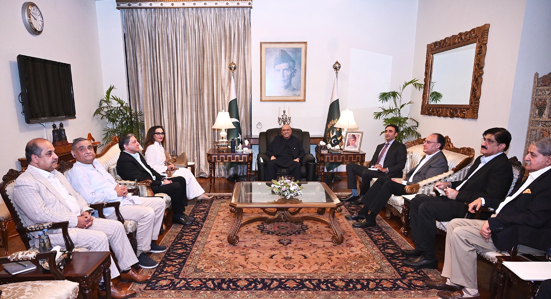 صدرِ مملکت آصف علی زرداری کی زیرِ صدارت آئندہ مالی سال کے بجٹ سے متعلق مشاورتی اجلاس