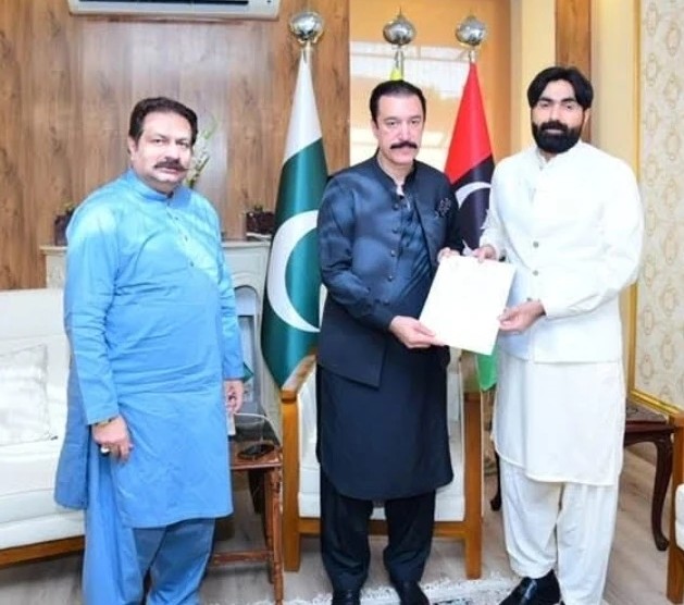 آزاد جموں و کشمیر حکومت نے معروف کاروباری شخصیت ارشد محمود کو وزیراعظم کے مشیر برائے سرمایہ کاری مقرر کر دیا