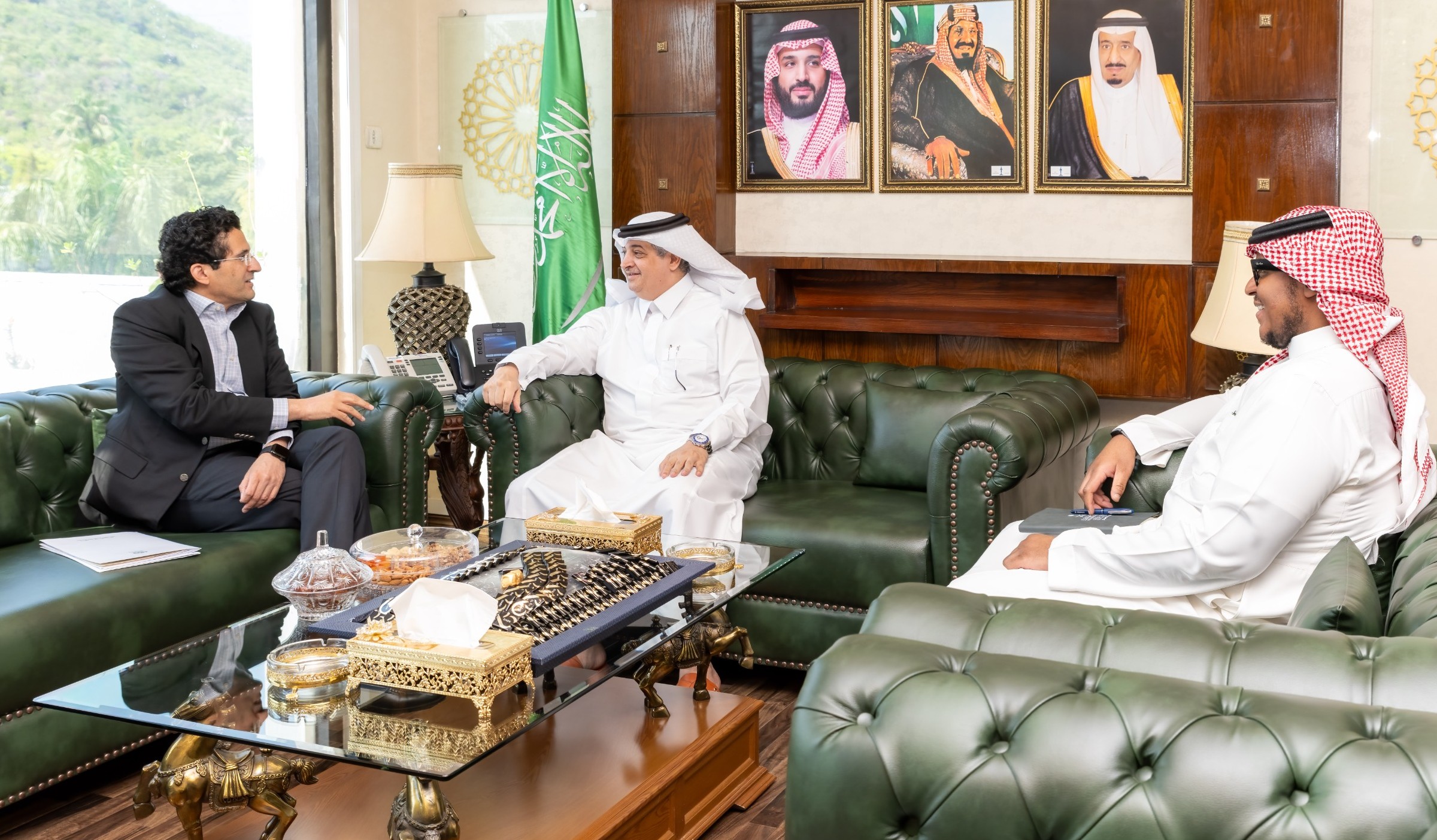 meets with Ali Pervez Malik