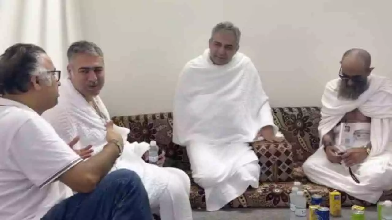 وفاقی وزیرداخلہ محسن نقوی کا منی میں پاکستانی حجاج کرام کے کیمپس کا دورہ