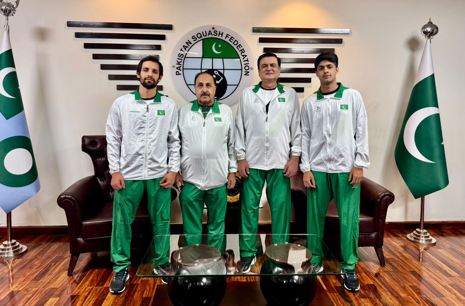 پاکستان سکواش ٹیم تیسری ایشین ڈبلز سکواش چیمپئن شپ میں شرکت کے لئے ملائیشیا روانہ