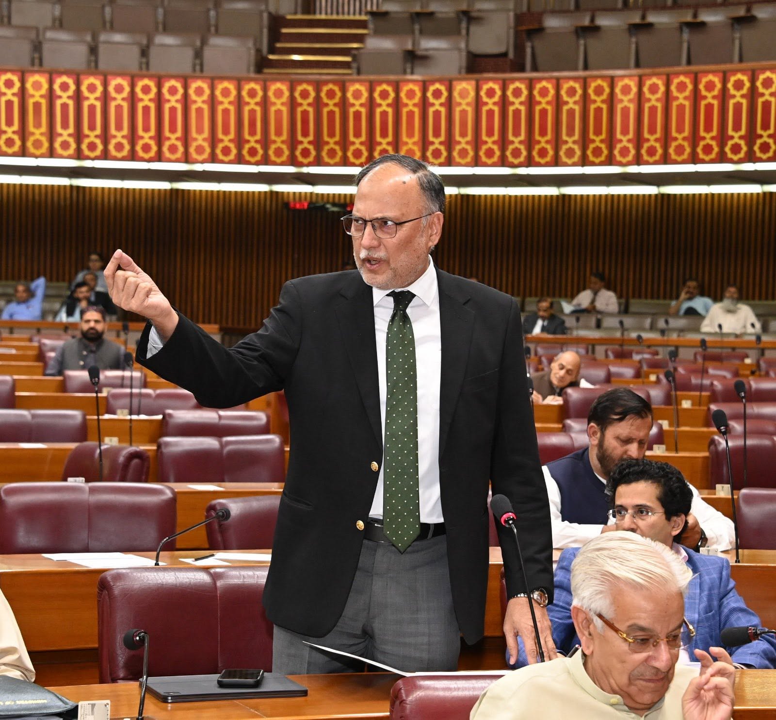 کے فور منصوبہ دسمبر 2026 تک مکمل، سکھر حیدرآباد موٹروے پر کام دوبارہ شروع کر دیا گیا ہے ، وفاقی وزیر احسن اقبال